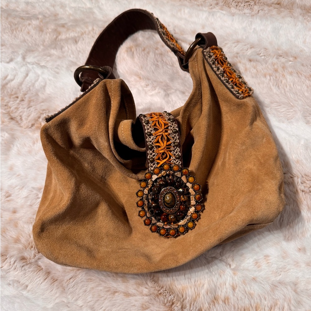 ❌❌SOLD ON DEPOP❌❌ *Rodeo Season!* Tan Suede Shoulder Bag with Beaded Accents